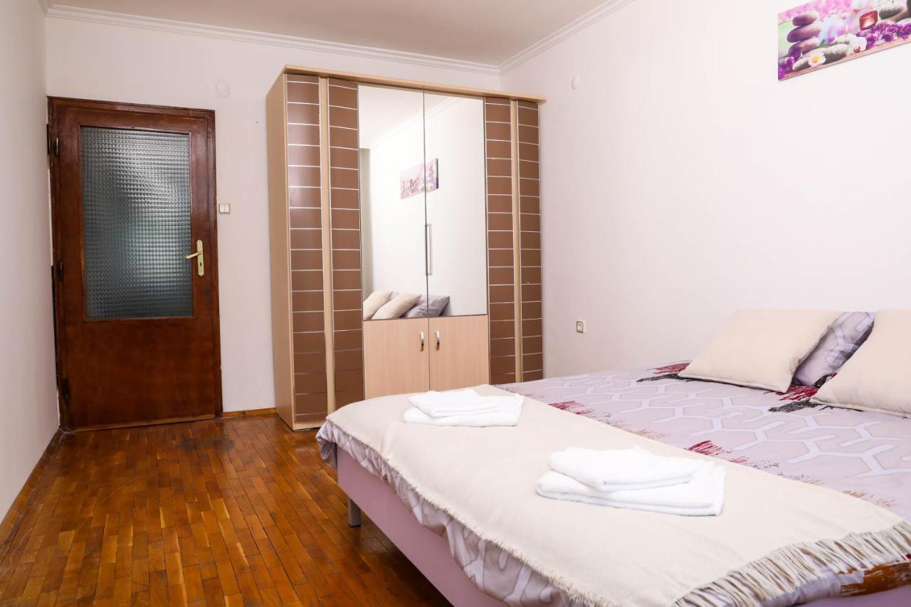 Krichim Apartments,Three-Bedroom, Large Apartment, Top Center Sofia Exterior photo